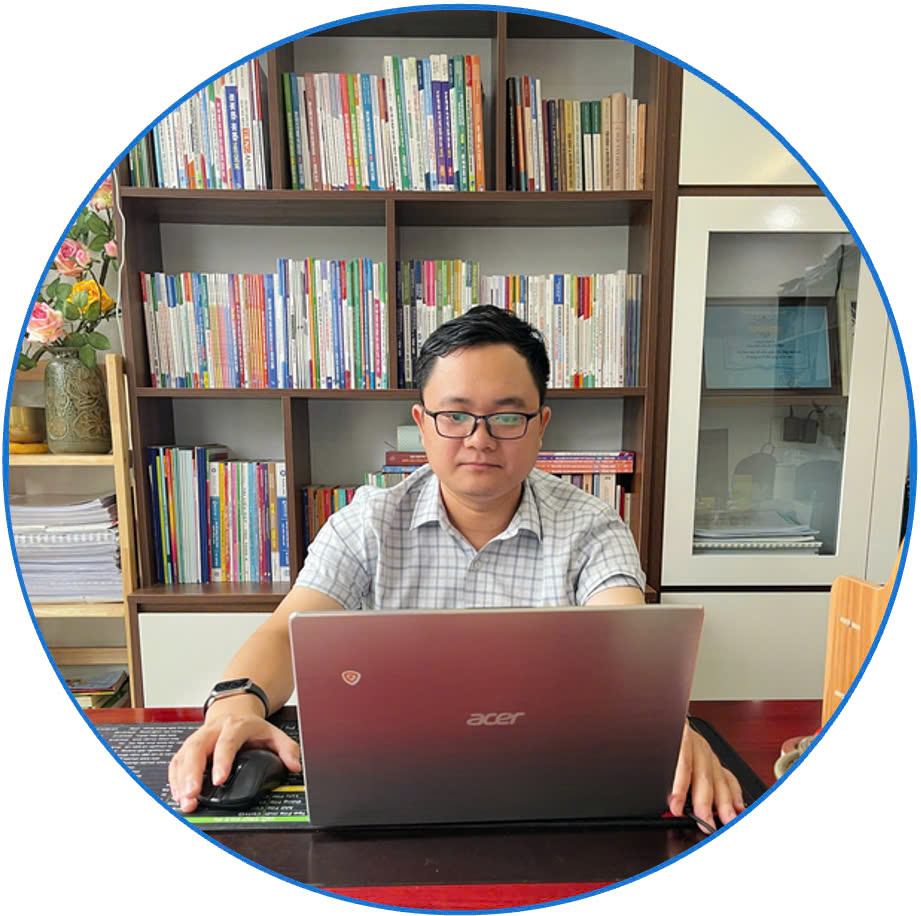 TỔNG BIÊN TẬP TS. PHẠM VĂN THỐNG